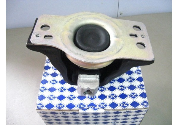 подушка, опора двигуна права Renault Megane II, Scenic II, Logan 1.5, 8200592642
